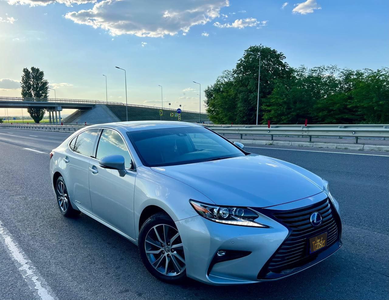 Lexus ES Interior